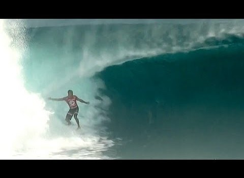 サーフムービー：KELLY SLATER INSANE AT CLOUDBREAK Volcom Fiji Pro 2013