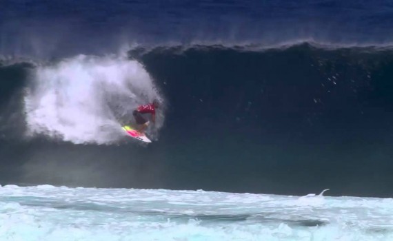 サーフムービー：Highlights: Superheats, Big Upsets in Tahiti