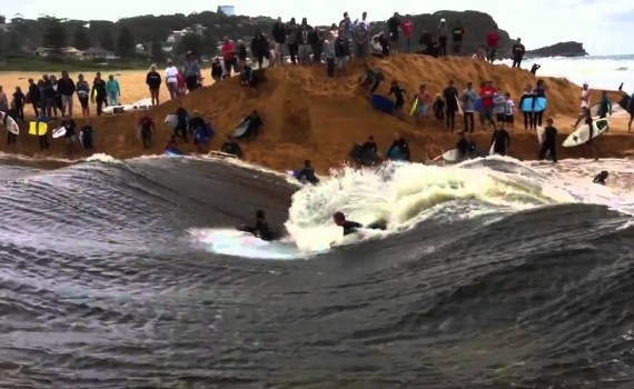 サーフムービー：Avoca Lake Surfing