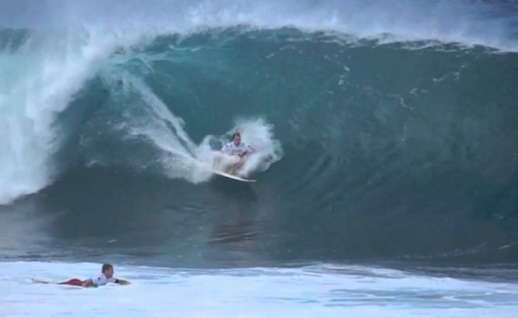 サーフムービー：Biggest Pipeline Masters Surf Ever