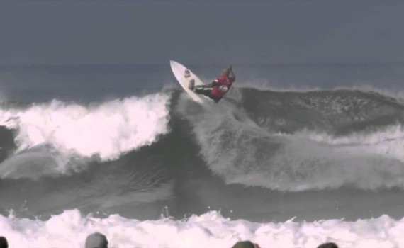 サーフムービー：Kelly Slater best air compilation EVER