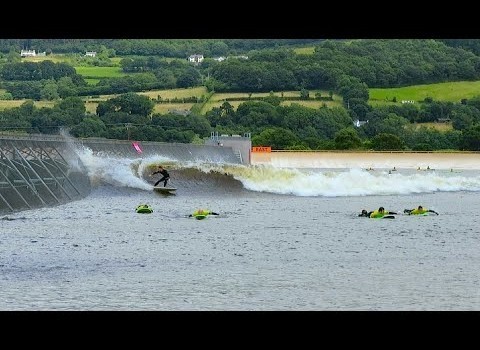 サーフムービー：WORLD’S BIGGEST ARTIFICIAL WAVE POOL